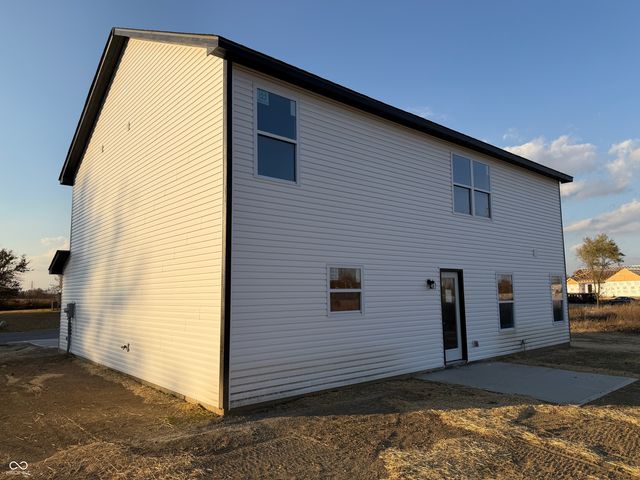 1122 Lake Drive, Kennard, IN 47351