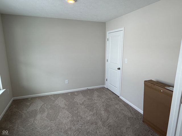 1122 Lake Drive, Kennard, IN 47351