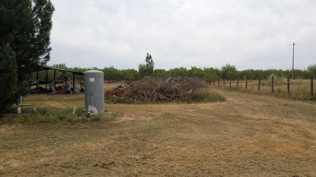 16627 Ida Road, Madera, CA 93636