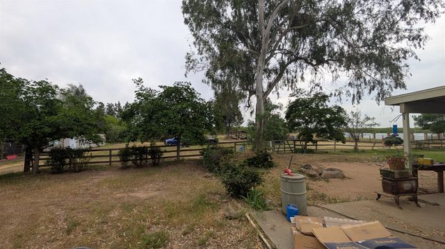 16627 Ida Road, Madera, CA 93636