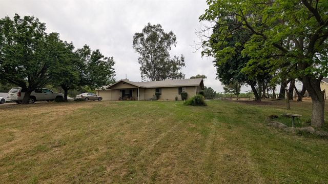 16627 Ida Road, Madera, CA 93636