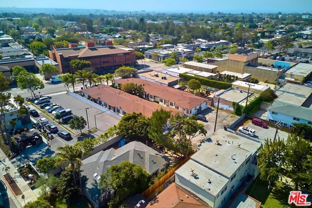 2711 Pico Boulevard, Santa Monica, CA 90405