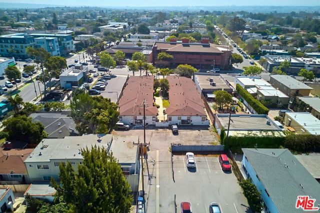 2711 Pico Boulevard, Santa Monica, CA 90405