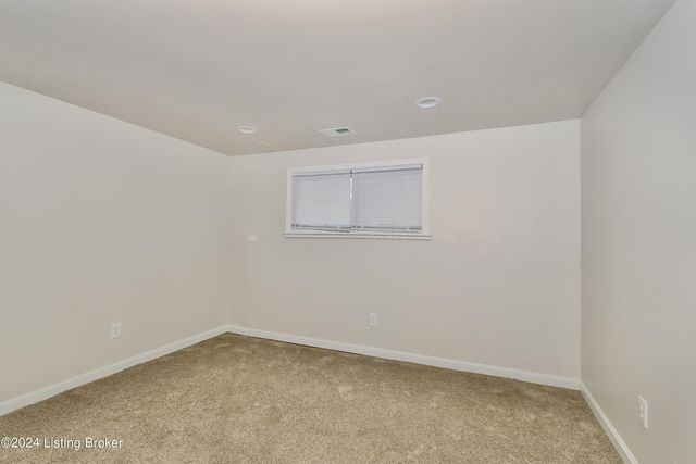 9104 Royal Oak Dr, Louisville, KY 40272