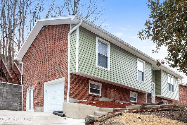 9104 Royal Oak Dr, Louisville, KY 40272