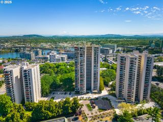 2221 Sw 1ST Ave 2225, Portland, OR 97201