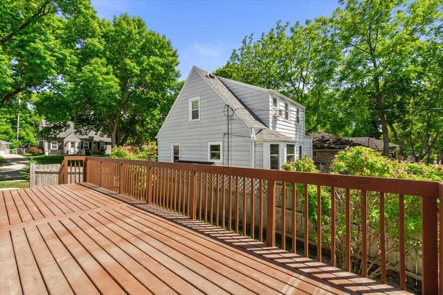 3957 S 58th STREET, Milwaukee, WI 53220
