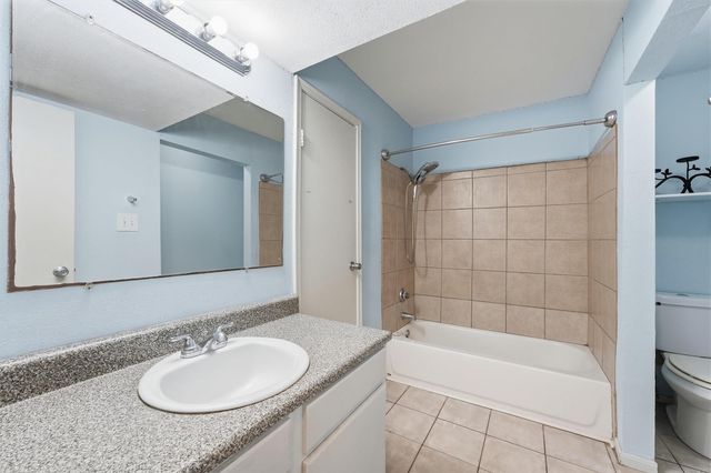 3506 Cove View Boulevard 801, Galveston, TX 77554