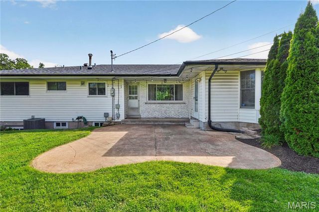8954 Westhaven Court, Crestwood, MO 63126