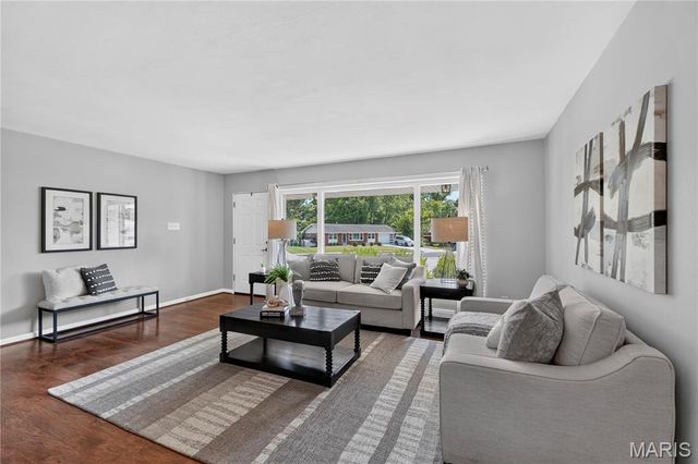 8954 Westhaven Court, Crestwood, MO 63126