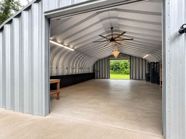 435 County Road 3310, Cleveland, TX 77327