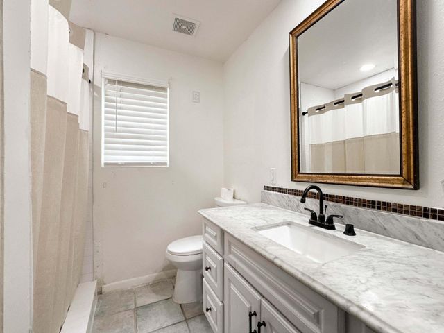 435 County Road 3310, Cleveland, TX 77327