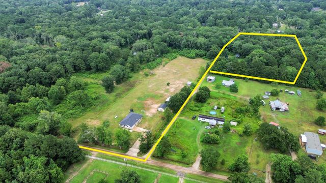 435 County Road 3310, Cleveland, TX 77327