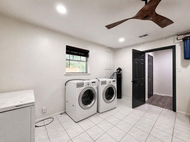 435 County Road 3310, Cleveland, TX 77327