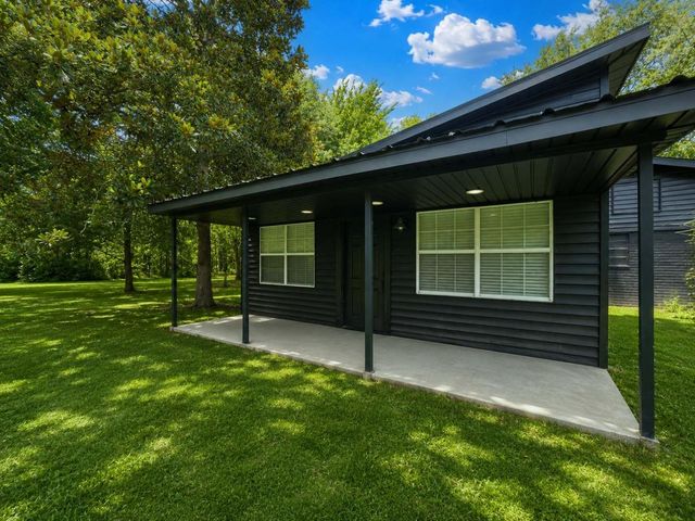435 County Road 3310, Cleveland, TX 77327