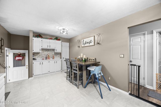 2312 Darrell Dr, Louisville, KY 40216