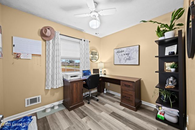 2312 Darrell Dr, Louisville, KY 40216