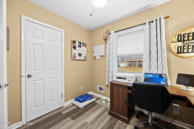 2312 Darrell Dr, Louisville, KY 40216