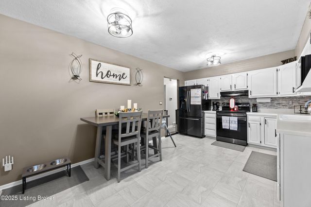 2312 Darrell Dr, Louisville, KY 40216