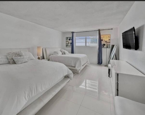 4001 S Ocean Dr 12N, Hollywood, FL 33019