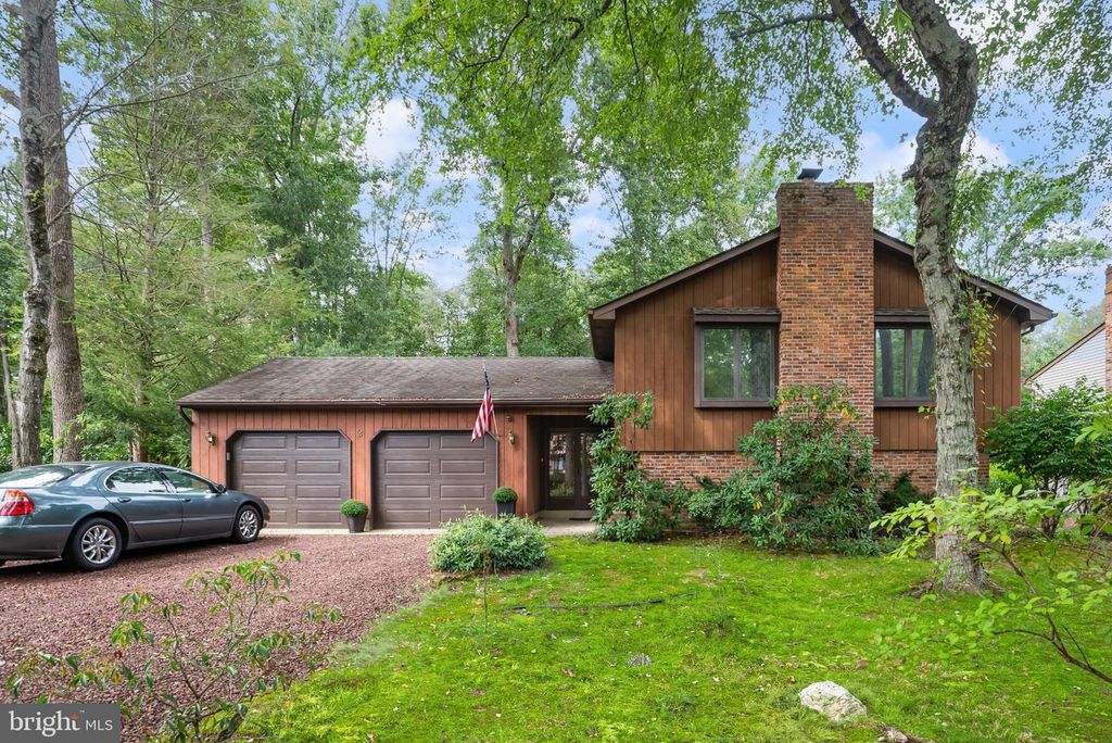 2 CHELSEA CT, MARLTON, NJ 08053 — exterior