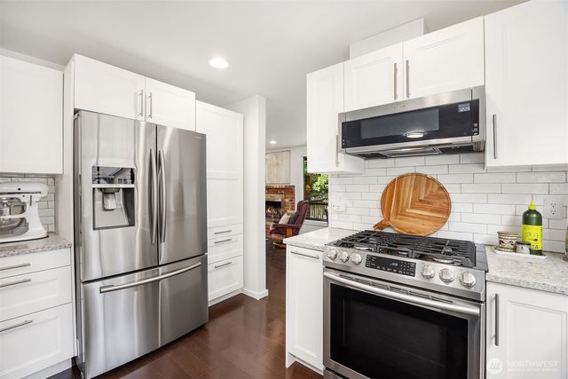 14001 279th Lane NE, Duvall, WA 98019