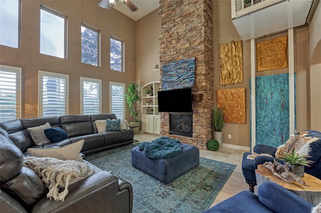 19089 Grandview Point, Montgomery, TX 77356