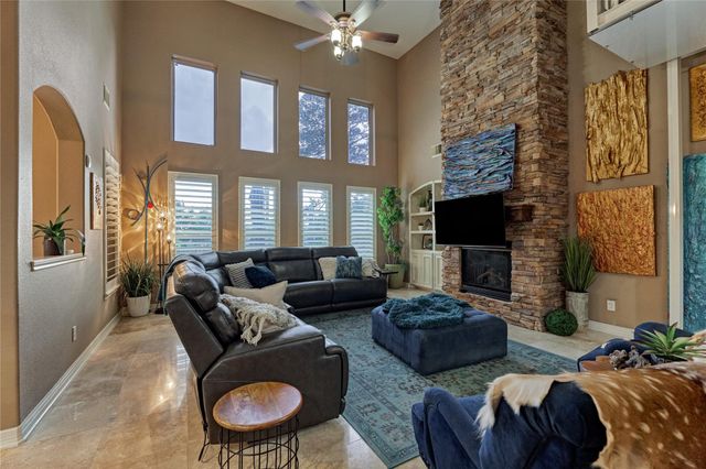 19089 Grandview Point, Montgomery, TX 77356