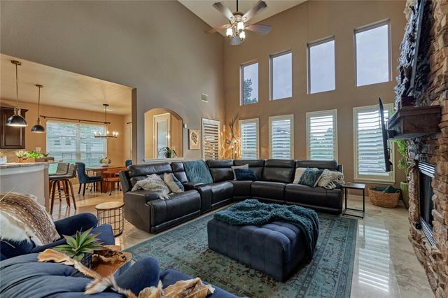 19089 Grandview Point, Montgomery, TX 77356