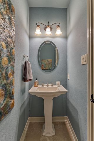 19089 Grandview Point, Montgomery, TX 77356