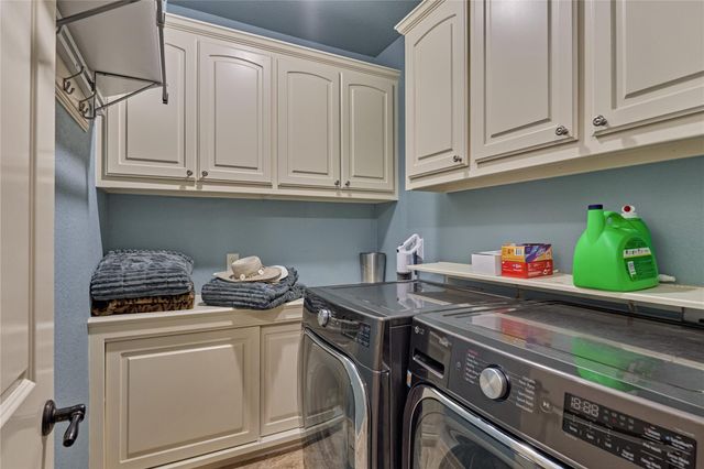 19089 Grandview Point, Montgomery, TX 77356