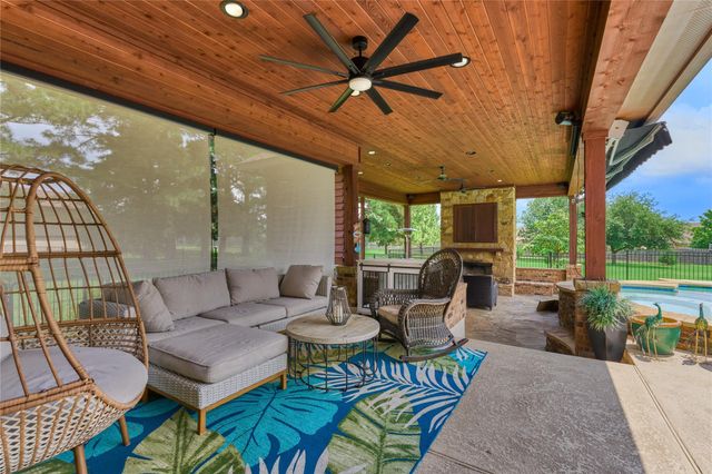 19089 Grandview Point, Montgomery, TX 77356