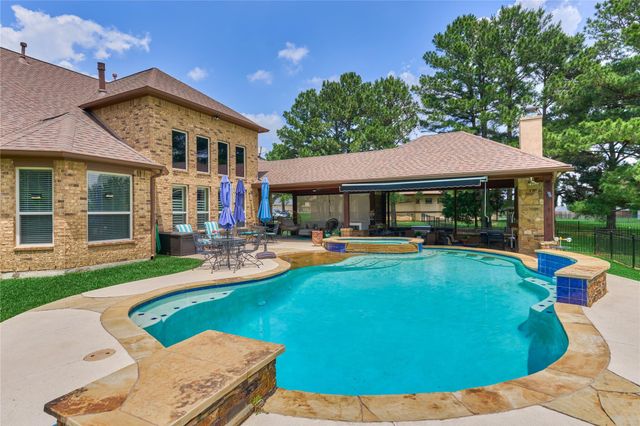 19089 Grandview Point, Montgomery, TX 77356