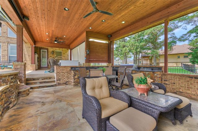 19089 Grandview Point, Montgomery, TX 77356