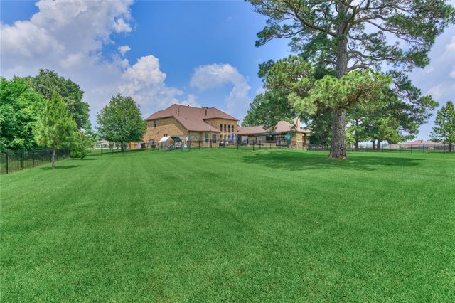 19089 Grandview Point, Montgomery, TX 77356