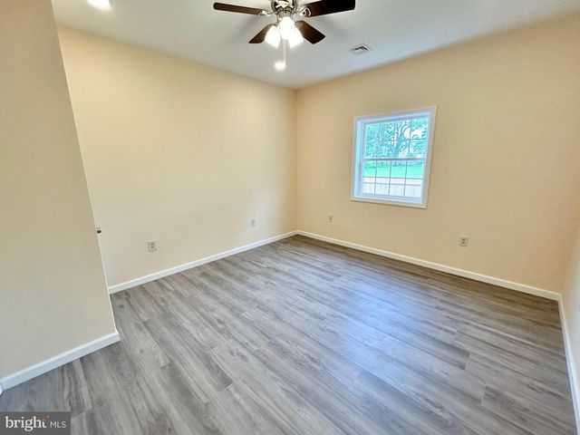 628 W 2ND ST, Florence, NJ 08518