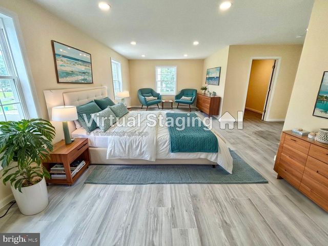 628 W 2ND ST, Florence, NJ 08518