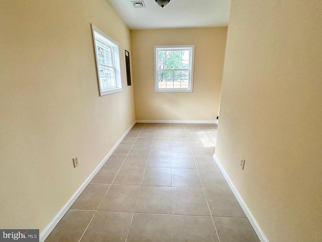 628 W 2ND ST, Florence, NJ 08518