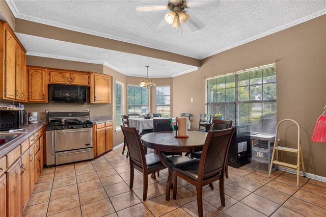 1019 Lamar Street, Liberty, TX 77575