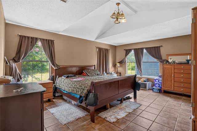 1019 Lamar Street, Liberty, TX 77575