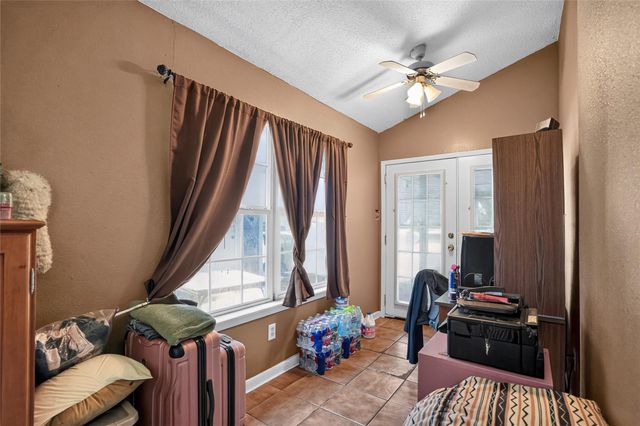 1019 Lamar Street, Liberty, TX 77575
