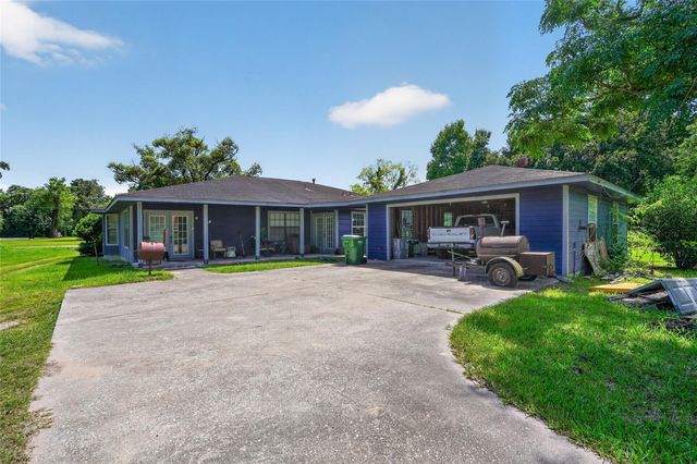 1019 Lamar Street, Liberty, TX 77575