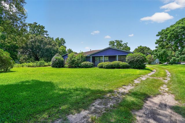 1019 Lamar Street, Liberty, TX 77575