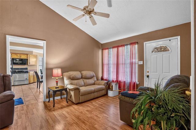 1019 Lamar Street, Liberty, TX 77575