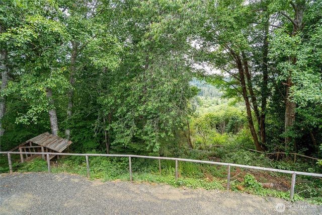 726 10th Avenue, Aberdeen, WA 98520
