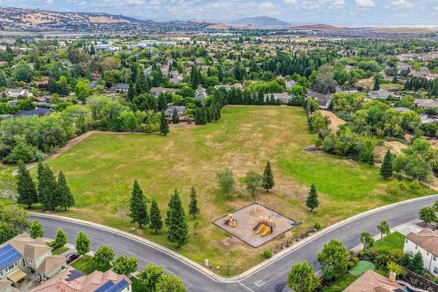 5008 Casina Pl, El Dorado Hills, CA 95762