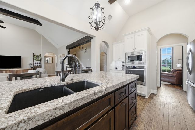 521 W 127th Street S, Jenks, OK 74037