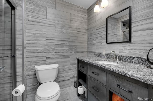 5000 Town Center Dr 2405, Southfield, MI 48075