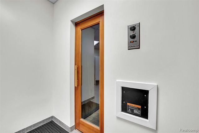 5000 Town Center Dr 2405, Southfield, MI 48075