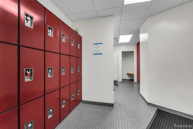 5000 Town Center Dr 2405, Southfield, MI 48075